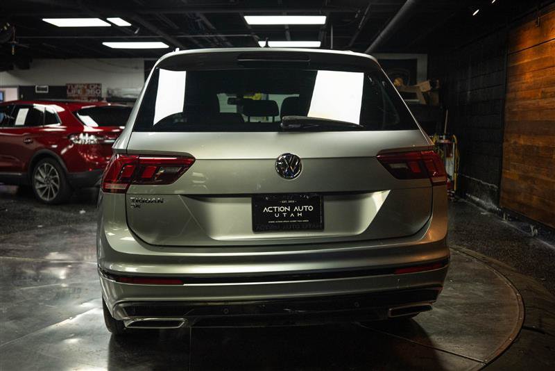 Used 2021 Volkswagen Tiguan SE R-Line FWD image 6
