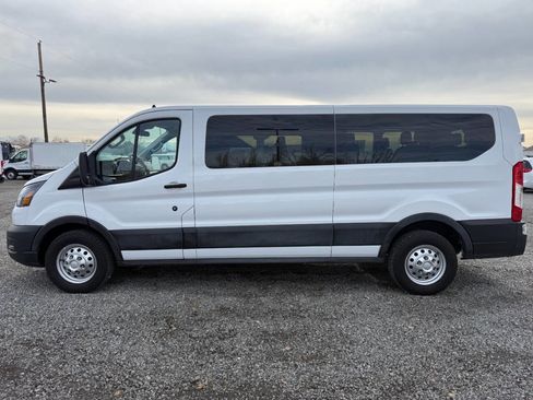 Used 2023 Ford Transit 350 XL image 6