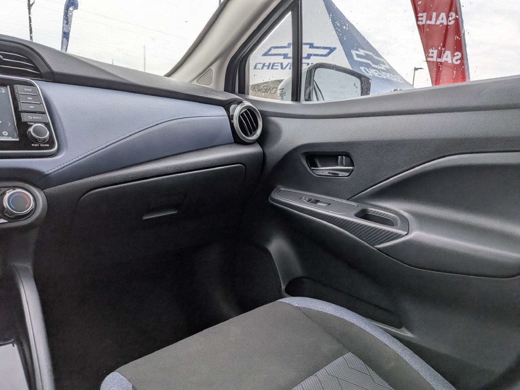 Used 2024 Nissan Versa SV FWD image 15