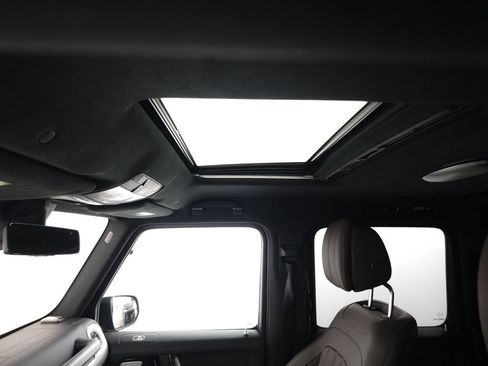 Certified 2025 Mercedes-Benz G 580 w/ EQ Technology image 26