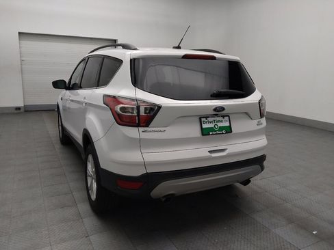 Used 2017 Ford Escape SE w/ Equipment Group 201A FWD image 5