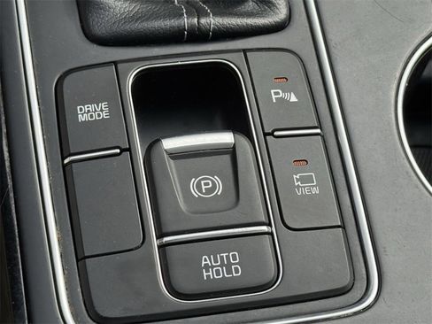 Used 2019 Kia Sorento SX image 19