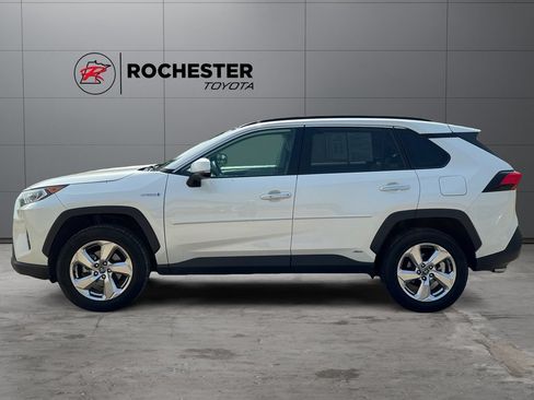Used 2021 Toyota RAV4 Limited AWD/4WD image 2