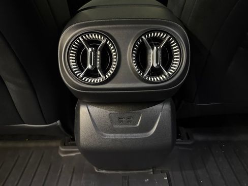 Used 2024 Chevrolet Blazer EV LT AWD/4WD image 14