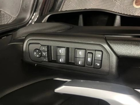 Used 2025 RAM 1500 Big Horn AWD/4WD image 22
