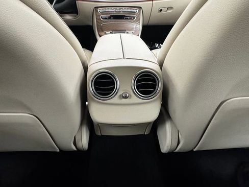 Used 2023 Mercedes-Benz E 350 Sedan image 35