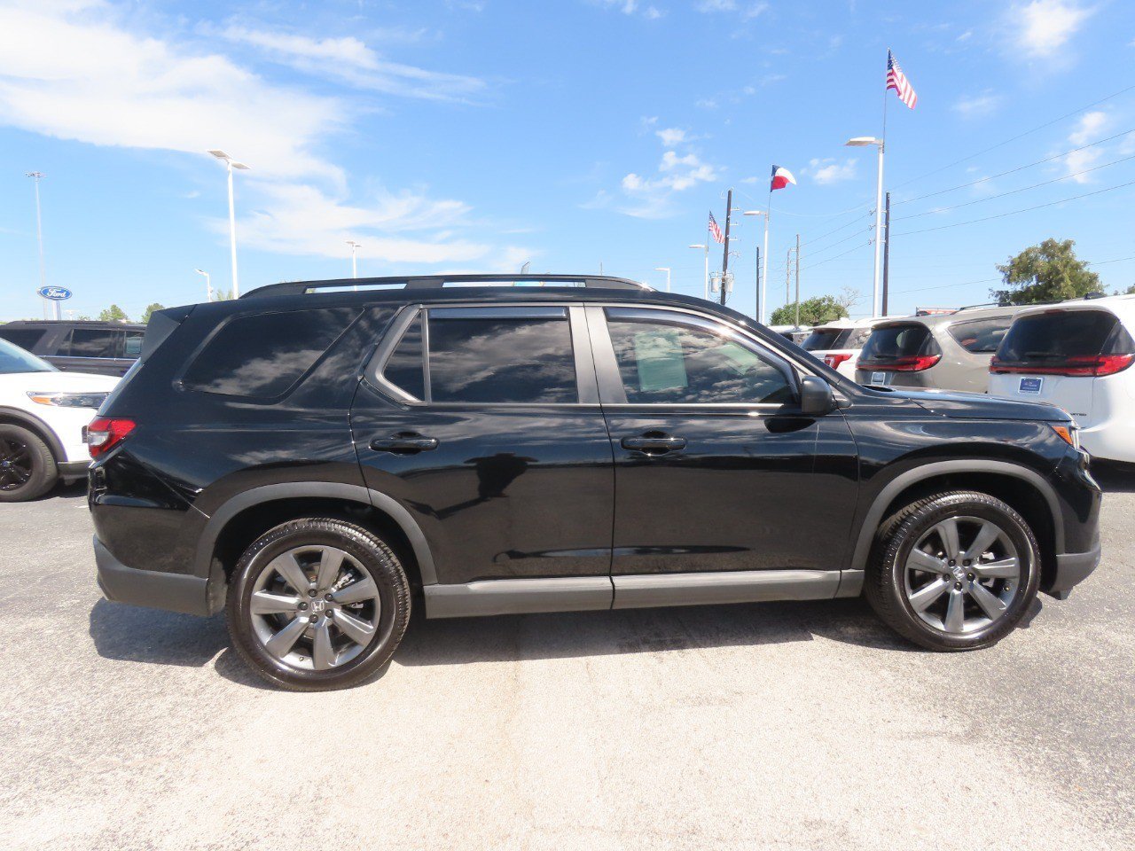 Used 2023 Honda Pilot Sport image 10