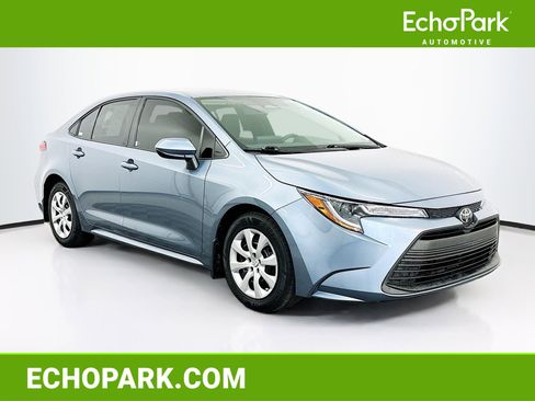 Used 2023 Toyota Corolla LE image 1