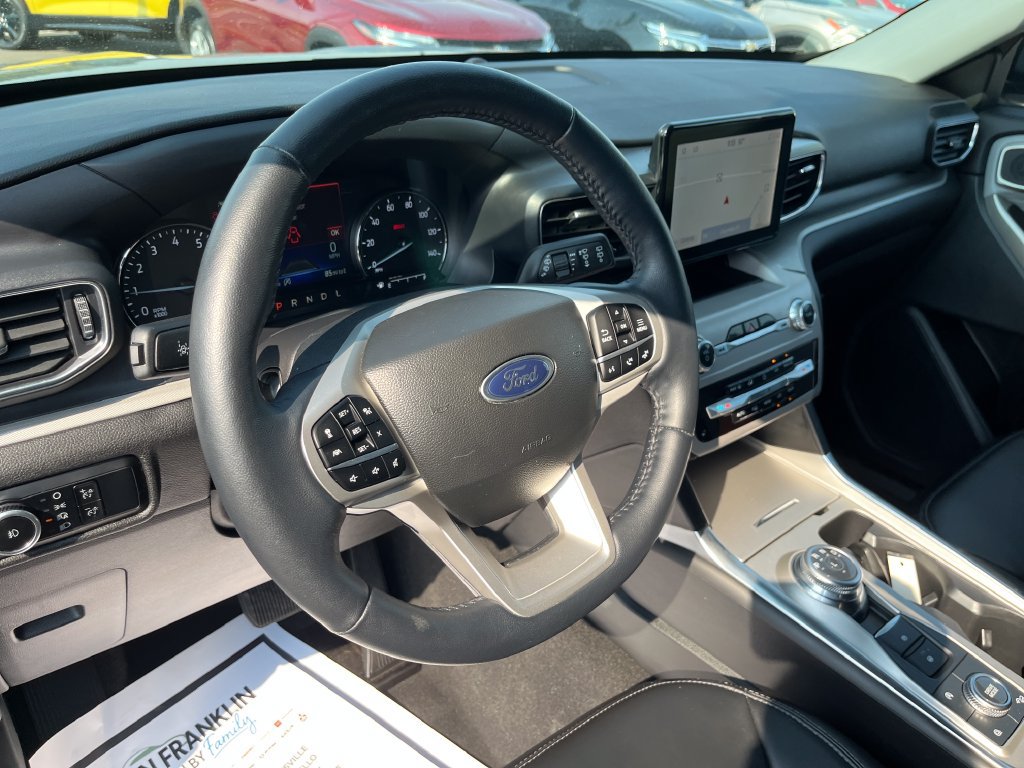 Used 2023 Ford Explorer XLT w/ Equipment Group 202A AWD/4WD image 14