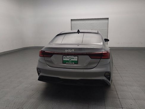 Used 2024 Kia Forte LXS w/ LXS Technology Package FWD image 7