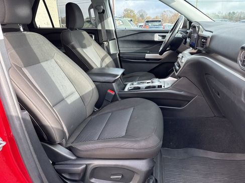 Used 2022 Ford Explorer XLT w/ Class IV Trailer Tow Package image 35
