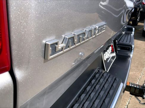 Used 2023 RAM 1500 Laramie AWD/4WD image 31