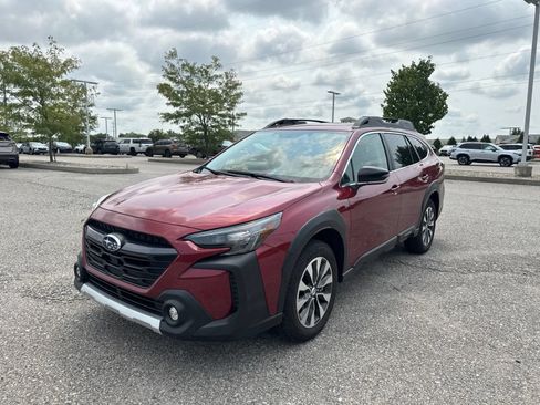 Certified 2025 Subaru Outback Limited AWD/4WD image 5