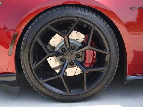 Used 2022 Chevrolet Camaro SS RWD image 9