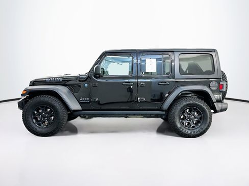 Used 2023 Jeep Wrangler Unlimited w/ 8.4" Radio Group AWD/4WD image 4