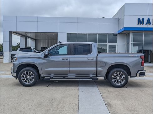 Used 2021 Chevrolet Silverado 1500 LT w/ Convenience Package II AWD/4WD image 10