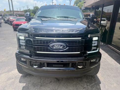 Used 2018 Ford F250 Lariat w/ Lariat Ultimate Package AWD/4WD image 5