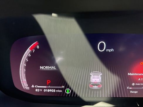 Used 2023 Acura MDX A-Spec image 7