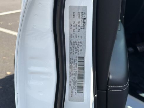 Used 2018 Dodge Durango SRT w/ SRT Interior Appearance Group image 41