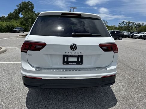 Used 2024 Volkswagen Tiguan SE FWD image 13
