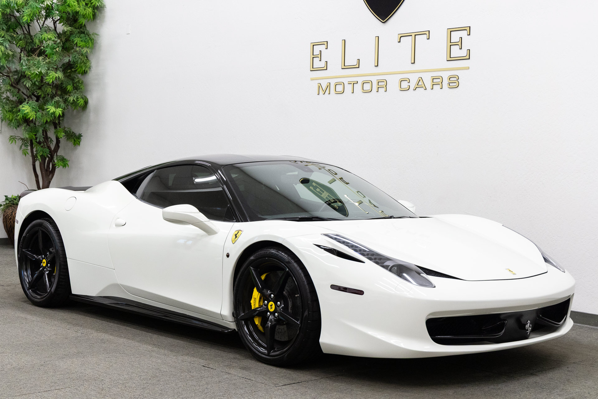 Used 2011 Ferrari 458 Italia Coupe RWD image 7