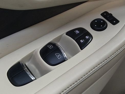 Used 2019 Nissan Murano Platinum w/ Cargo Package FWD image 27