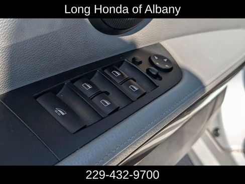 Used 2013 BMW 328i Convertible RWD image 11