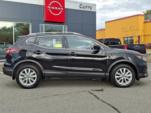 Certified 2022 Nissan Rogue Sport SV w/ Technology Package AWD/4WD image 8