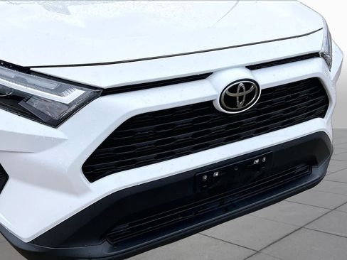 Used 2023 Toyota RAV4 XLE w/ Convenience Package FWD image 30