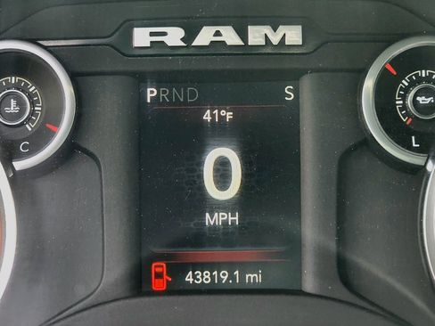 Used 2024 RAM 2500 Big Horn image 16