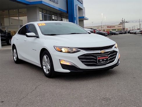 Used 2020 Chevrolet Malibu LS w/ Driver Confidence Package II image 2