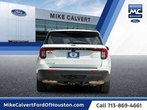 Used 2026 Ford Explorer Active RWD image 4