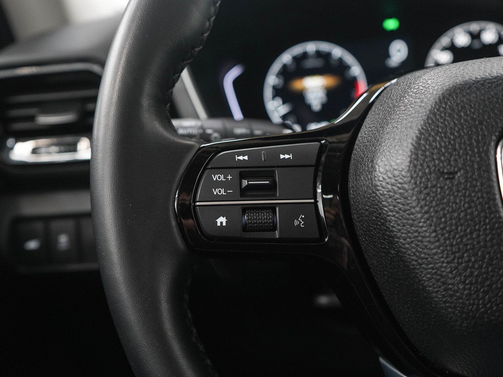 Used 2025 Honda Pilot Touring image 26