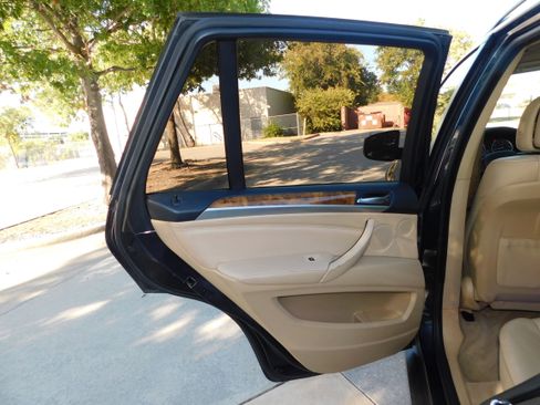 Used 2008 BMW X5 3.0si image 15