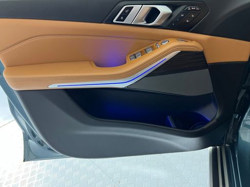 Certified 2023 BMW X7 xDrive40i w/ Executive Package image 12