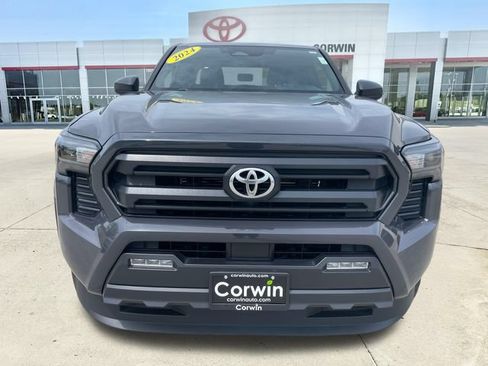 Used 2024 Toyota Tacoma SR5 AWD/4WD image 8