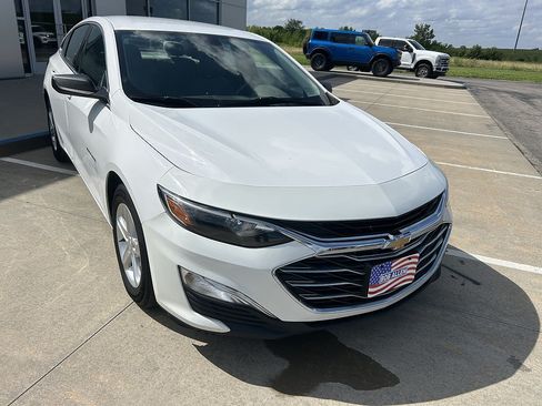 Used 2020 Chevrolet Malibu LS FWD image 5