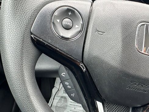 Used 2020 Honda HR-V LX image 7