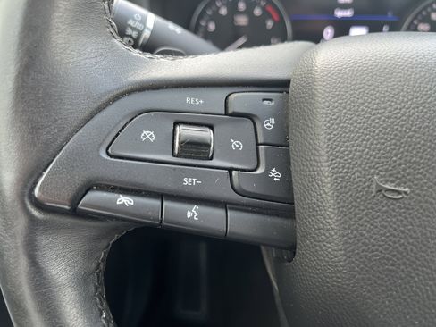 Used 2019 Cadillac XT4 Premium Luxury w/ Technology Package image 22