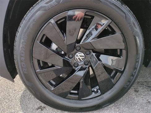 New 2026 Volkswagen Atlas SE image 22