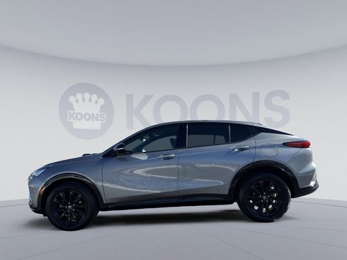 Used 2024 Buick Envista Sport Touring w/ Convenience I Package image 2