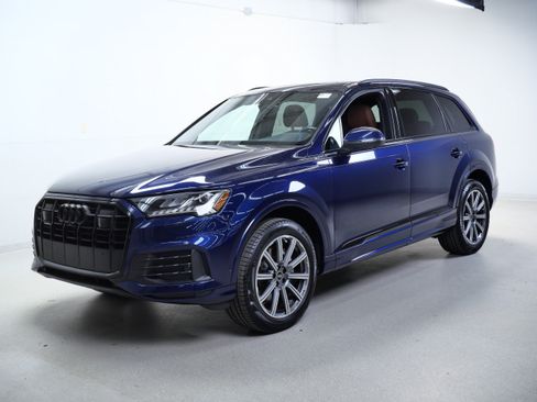 Used 2023 Audi Q7 2.0T Premium Plus w/ Premium Plus Package AWD/4WD image 9
