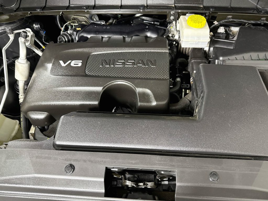 Used 2022 Nissan Pathfinder SV w/ SV Premium Package AWD/4WD image 34