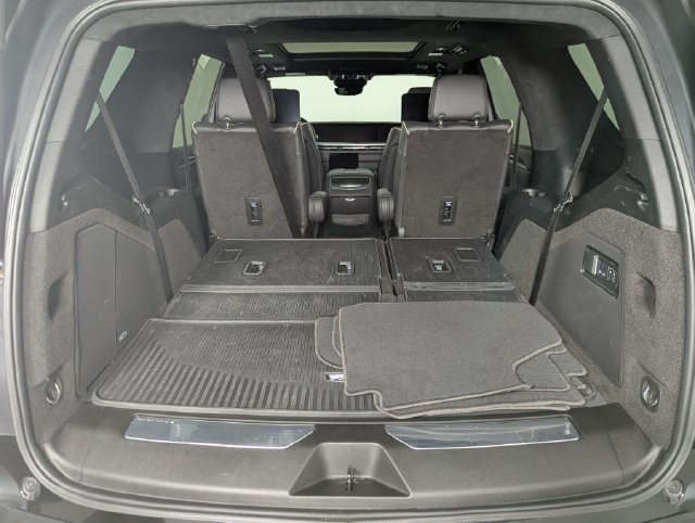 Used 2026 Cadillac Escalade V w/ LPO, ONYX Package AWD/4WD image 20
