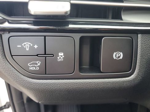 New 2026 Kia Sportage EX w/ EX Panorama Roof Package image 33