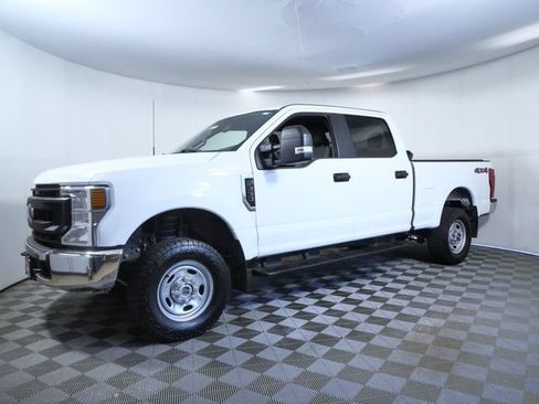 Used 2022 Ford F250 XL w/ Power Equipment Group AWD/4WD image 2