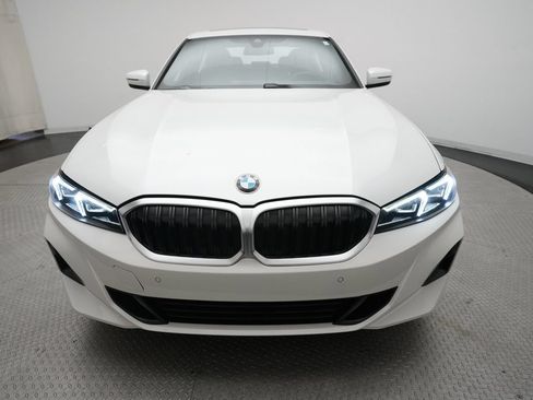 Used 2024 BMW 330i xDrive Sedan AWD/4WD image 11