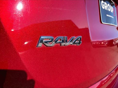 Used 2018 Toyota RAV4 Limited image 31