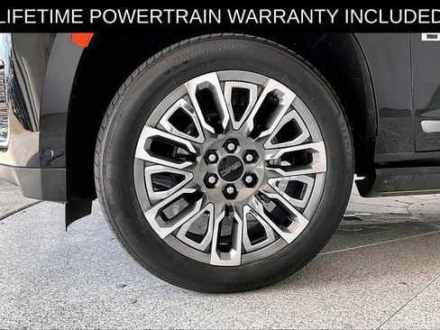 Used 2023 GMC Yukon Denali Ultimate AWD/4WD image 12