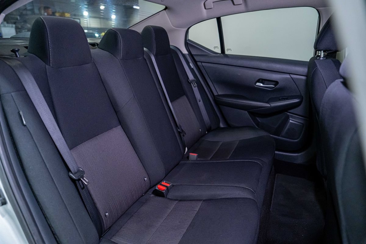 Used 2023 Nissan Sentra SV FWD image 18